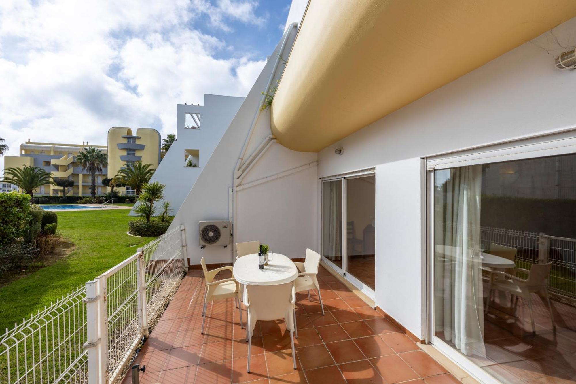 Cardeira Holiday Apartments ลากอส ภายนอก รูปภาพ