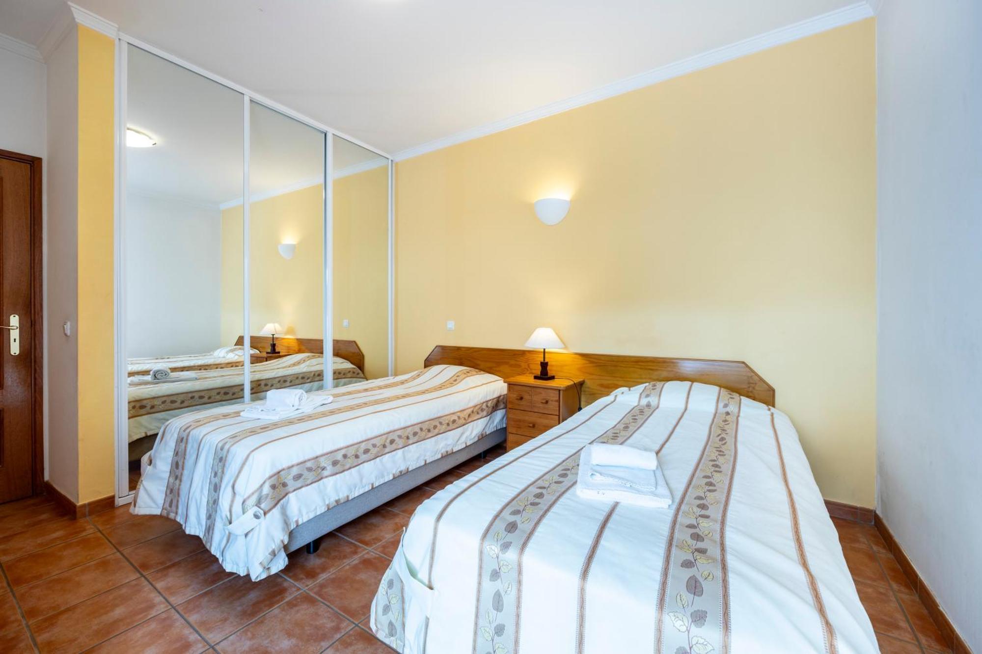 Cardeira Holiday Apartments ลากอส ภายนอก รูปภาพ